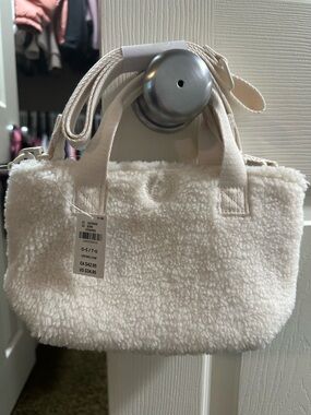 NWT Victoria’s Secret PINK Cream Sherpa Tote Bag Crossbody
